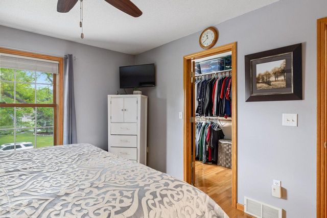1021 Johnson STREET, Onalaska, WI 54650