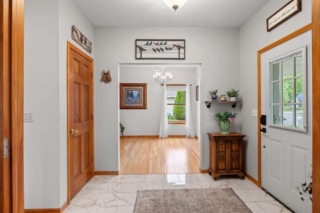 1021 Johnson STREET, Onalaska, WI 54650