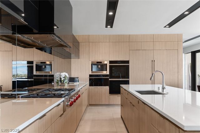 805 Dragons Eye Drive, Henderson, NV 89012