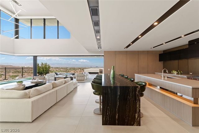 805 Dragons Eye Drive, Henderson, NV 89012