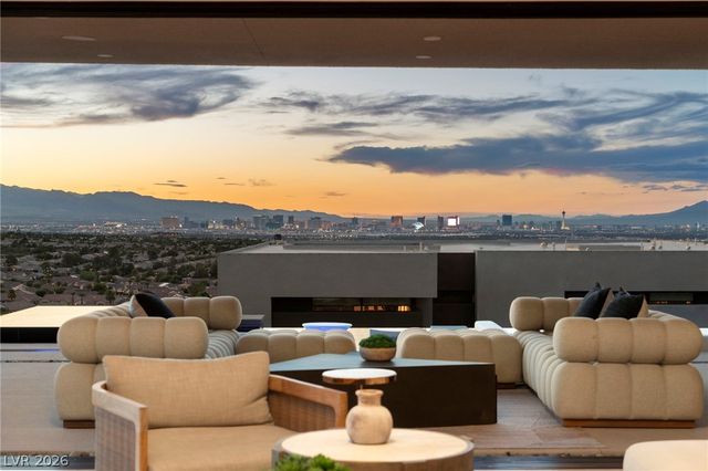 805 Dragons Eye Drive, Henderson, NV 89012