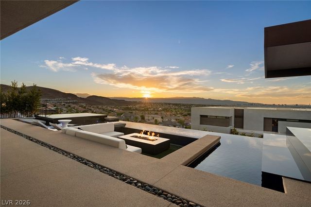805 Dragons Eye Drive, Henderson, NV 89012