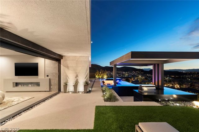 805 Dragons Eye Drive, Henderson, NV 89012