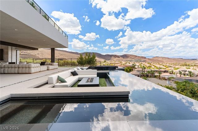 805 Dragons Eye Drive, Henderson, NV 89012