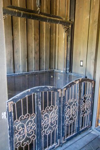 794 Private Road 7219, Jefferson, TX 75657