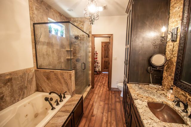 794 Private Road 7219, Jefferson, TX 75657