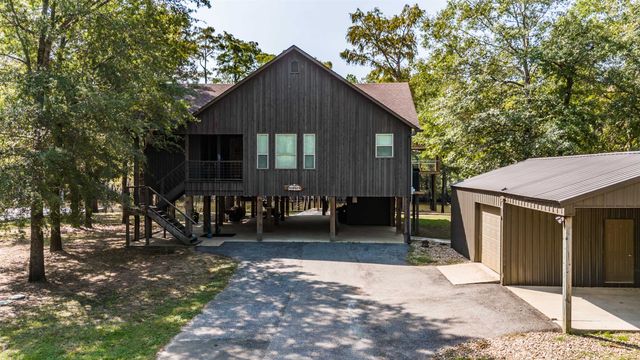 794 Private Road 7219, Jefferson, TX 75657