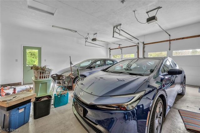 8683 Kennard Road, Lodi, OH 44254