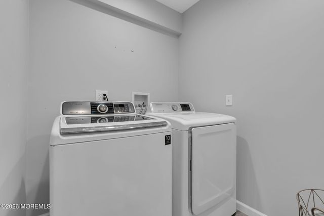 31 Colgate Drive, Toms River, NJ 08757