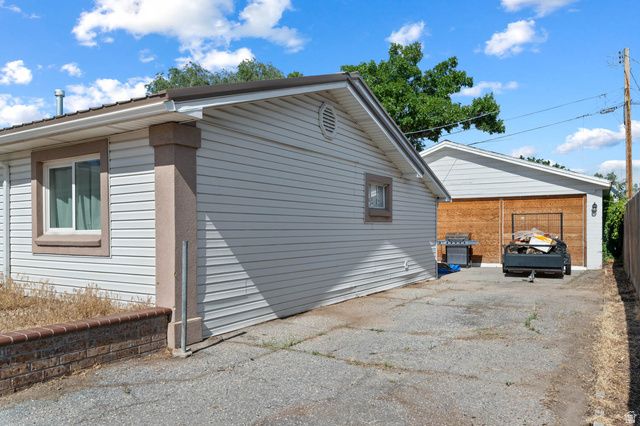 4851 S 4720 W, Kearns, UT 84118