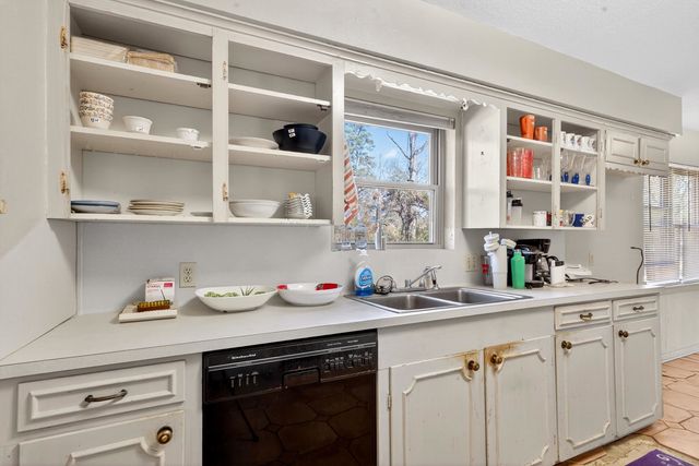 2306 Tennessee St, Longview, TX 75605