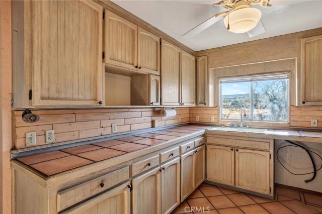 979 Old Woman Springs Road, Yucca Valley, CA 92284