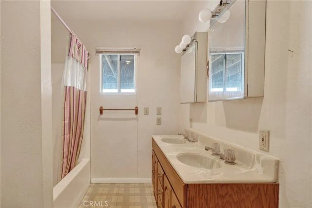 979 Old Woman Springs Road, Yucca Valley, CA 92284