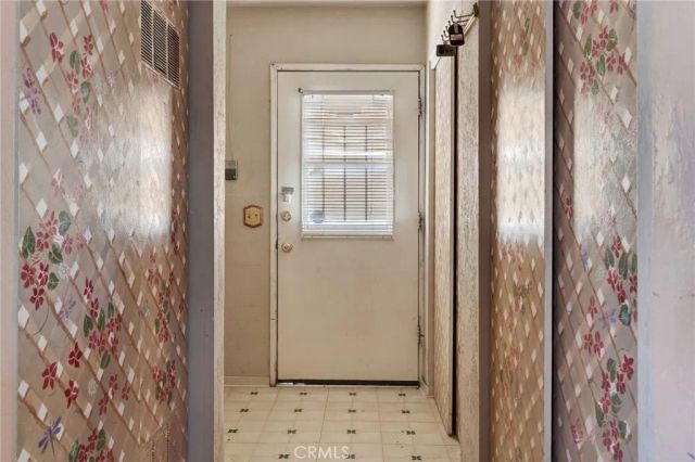 979 Old Woman Springs Road, Yucca Valley, CA 92284