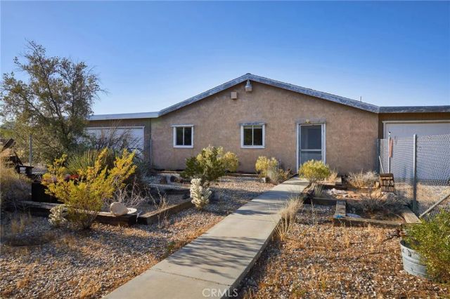 979 Old Woman Springs Road, Yucca Valley, CA 92284