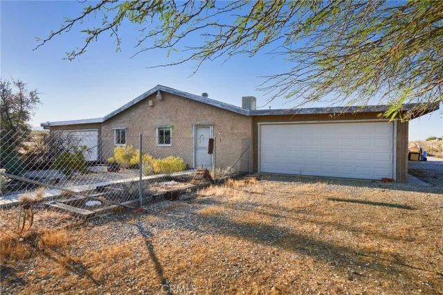 979 Old Woman Springs Road, Yucca Valley, CA 92284