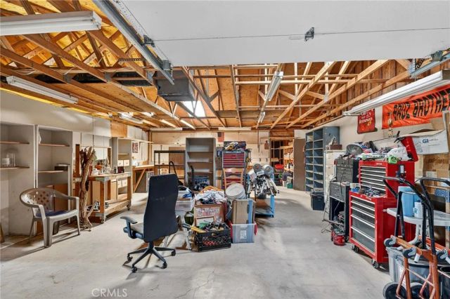979 Old Woman Springs Road, Yucca Valley, CA 92284