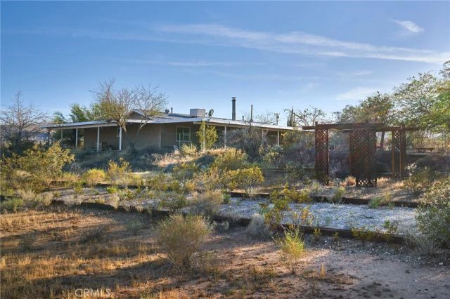 979 Old Woman Springs Road, Yucca Valley, CA 92284