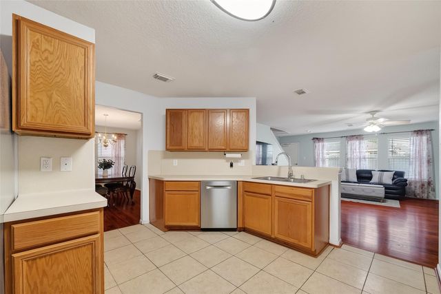 20838 Foxwood Garden Drive, Humble, TX 77338