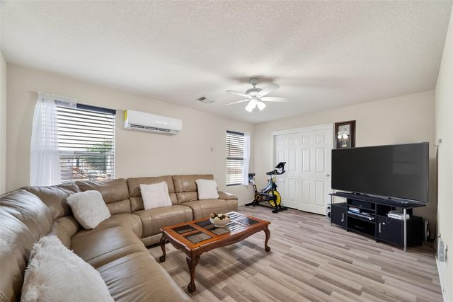 20838 Foxwood Garden Drive, Humble, TX 77338