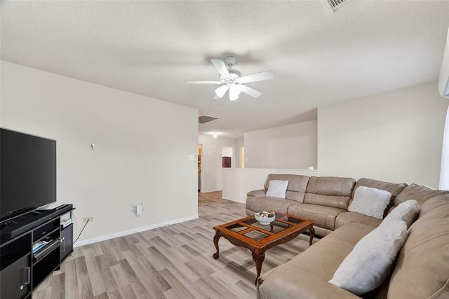 20838 Foxwood Garden Drive, Humble, TX 77338