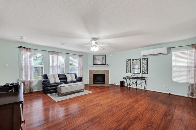 20838 Foxwood Garden Drive, Humble, TX 77338