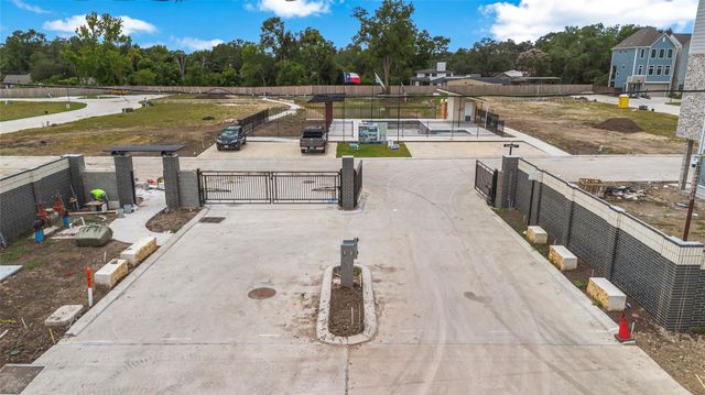 1705 Bologna Lane, Houston, TX 77055