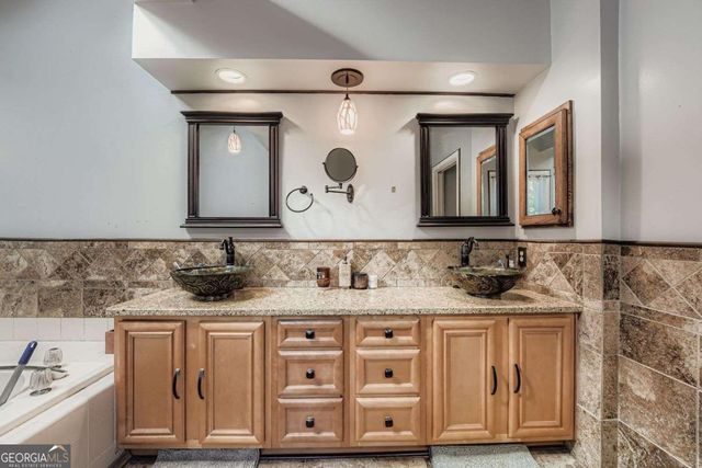 4812 Lismoor Trace SW, Mableton, GA 30126