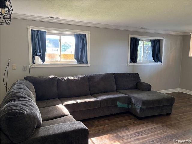 46365 Community Center Drive, Chesterfield, MI 48047