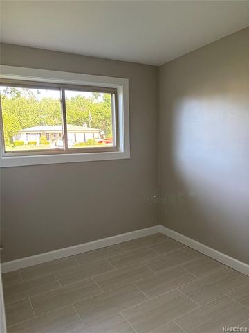46365 Community Center Drive, Chesterfield, MI 48047
