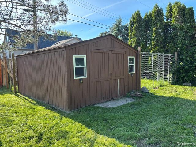 46365 Community Center Drive, Chesterfield, MI 48047