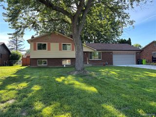 46365 Community Center Drive, Chesterfield, MI 48047