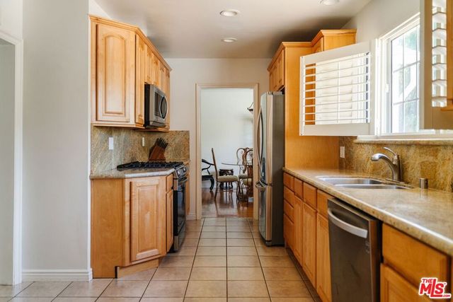 5357 Bevis Avenue, Sherman Oaks, CA 91411