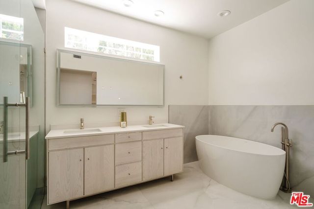 5357 Bevis Avenue, Sherman Oaks, CA 91411