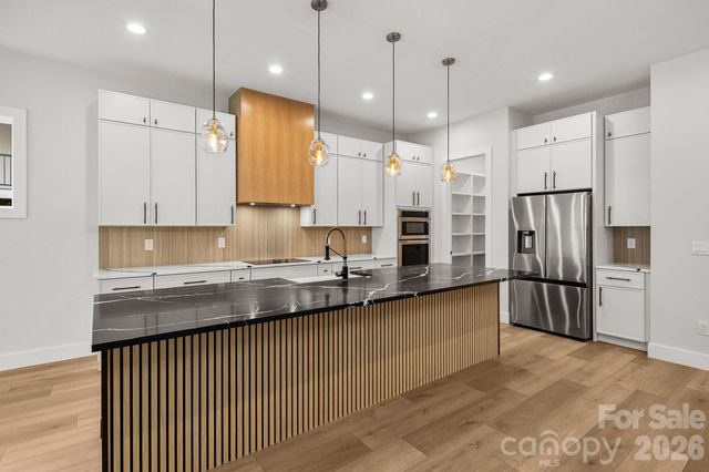 8 Overlook Place 4, Asheville, NC 28803