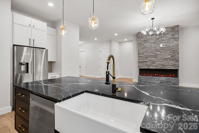 8 Overlook Place 4, Asheville, NC 28803