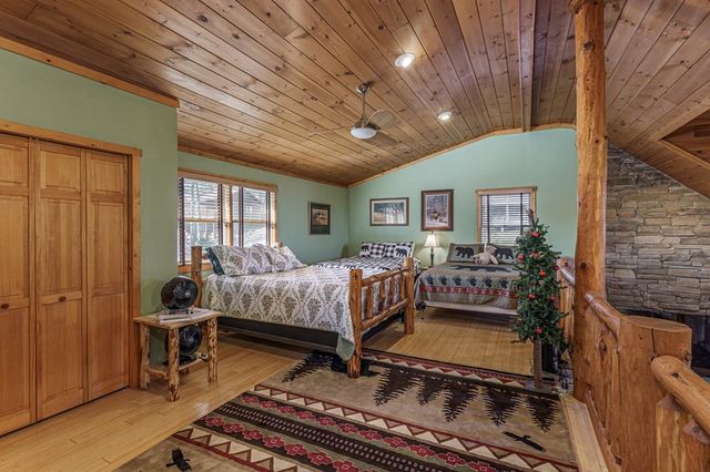 126 River Top View, Murphy, NC 28906