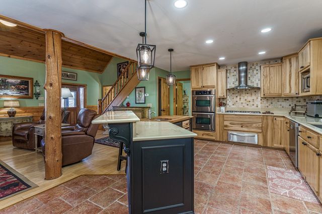 126 River Top View, Murphy, NC 28906