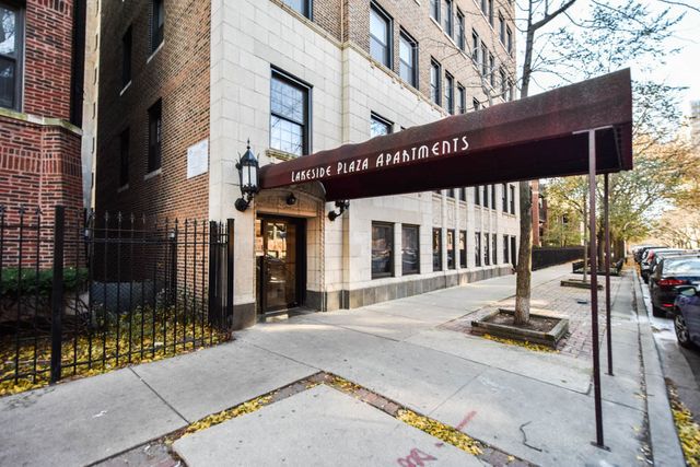 817 W Lakeside Place 106, Chicago, IL 60640