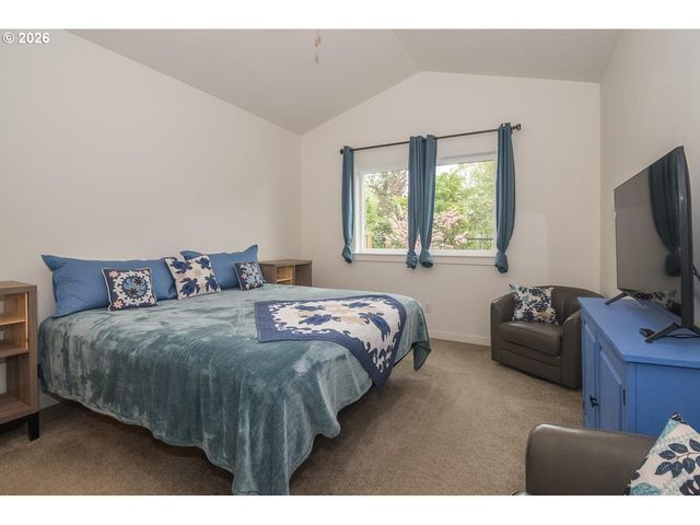 148 Nw LIBERTY Ln, Estacada, OR 97023