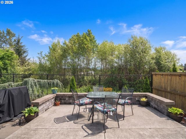 148 Nw LIBERTY Ln, Estacada, OR 97023