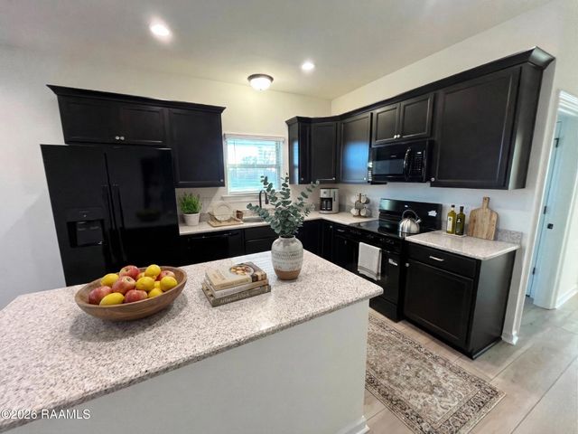 400 Parkington Court, Lafayette, LA 70507