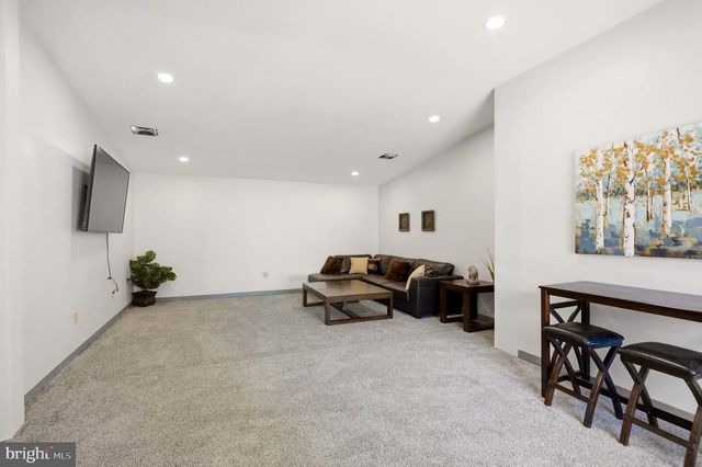 112 N 8TH ST, Vineland, NJ 08360