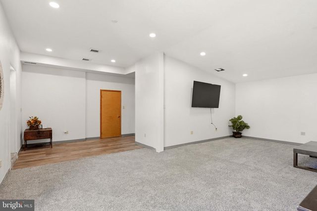 112 N 8TH ST, Vineland, NJ 08360