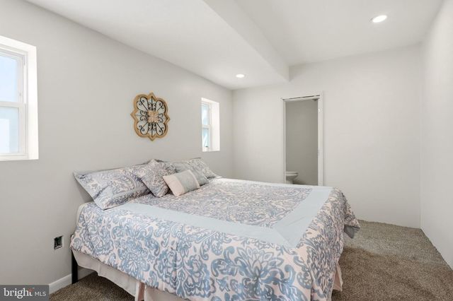 112 N 8TH ST, Vineland, NJ 08360
