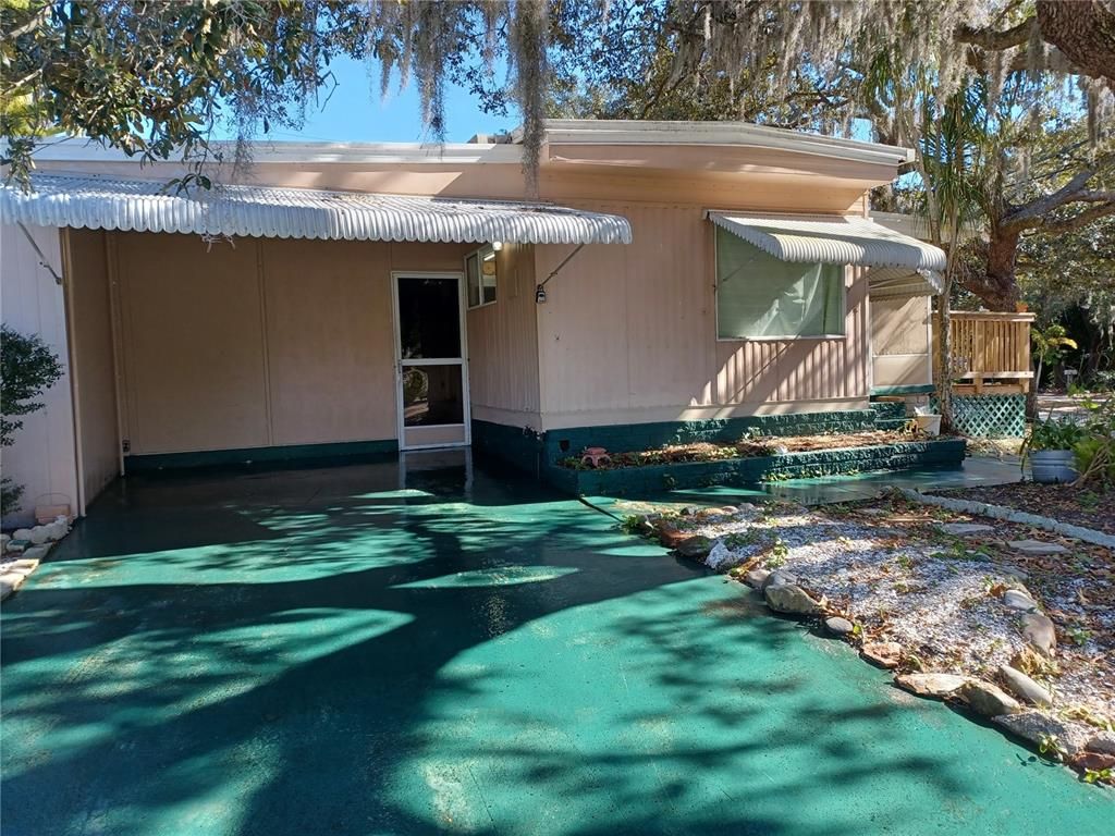 1223 LIVE OAK PARKWAY, Tarpon Springs, FL 34689