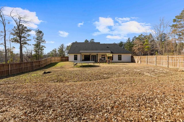 295 Lori Lane, Kilgore, TX 75662