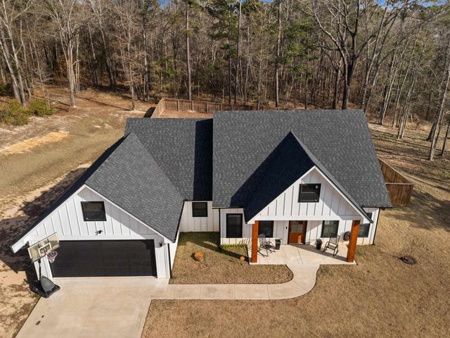 295 Lori Lane, Kilgore, TX 75662