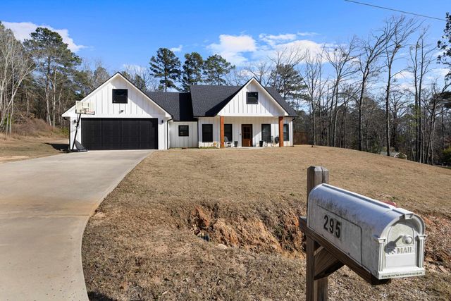 295 Lori Lane, Kilgore, TX 75662