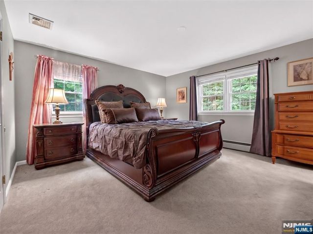 224 Oak Street, Ramsey, NJ 07446